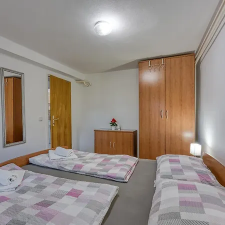 Vendégház Complex Dolce Maro 4*