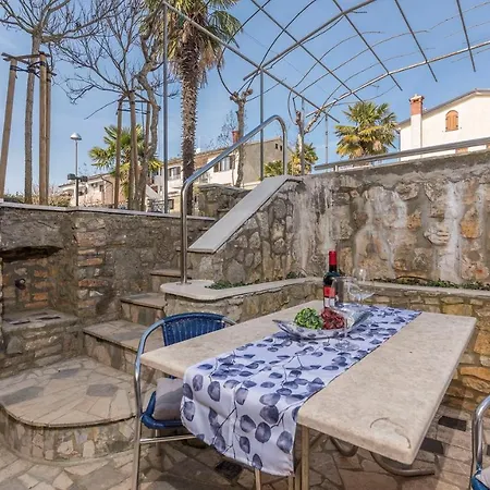 ゲストハウス Complex Dolce Maro ポレッチ