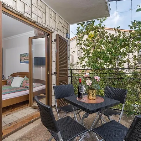 Complex Dolce Maro ゲストハウス