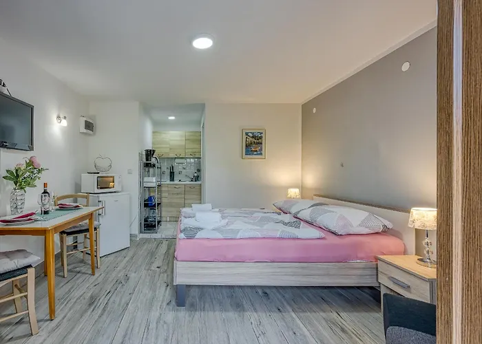 Complex Dolce Maro Gostinjska kuća Porec